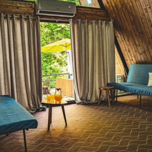 بوم گردی کلبه چوبی رامسر