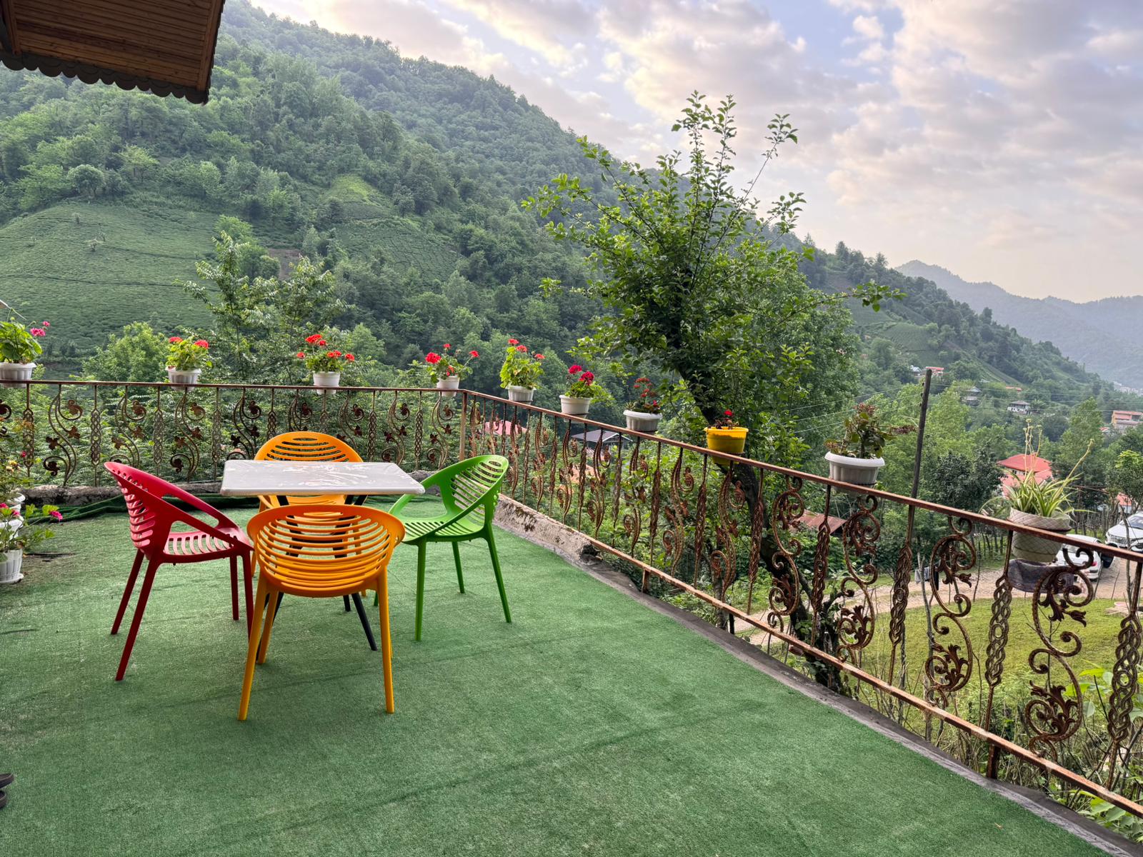 کلبه جنگلی قلعه رودخان