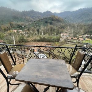 ویلا استخردار در قلعه رودخان